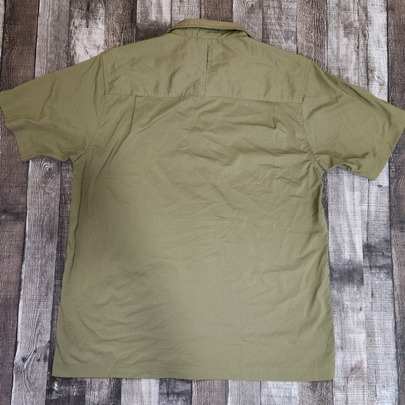 The North Face Short Sleeve Button Down Shirt Olive Green Men's Large - Picture 13 of 14
